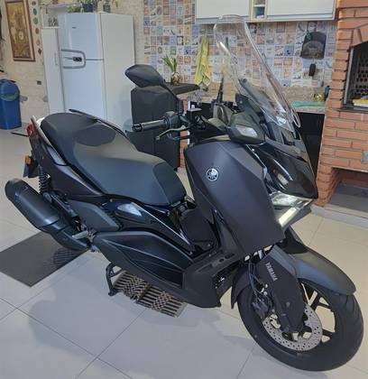 YAMAHA XMAX 300 CONNECTED ABS YAMAHA XMAX 300 CONNECTED ABS